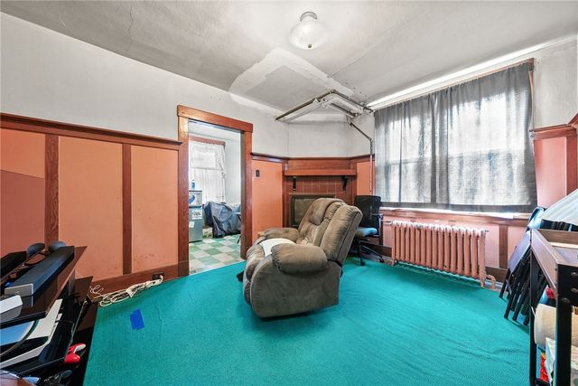 842 Lilac St, Greenfield, PA 15217