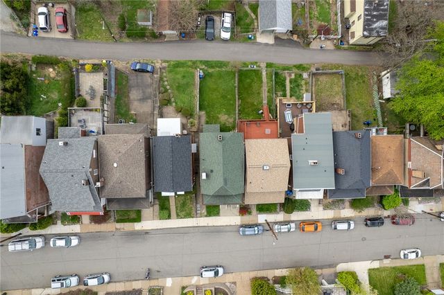 842 Lilac St, Greenfield, PA 15217