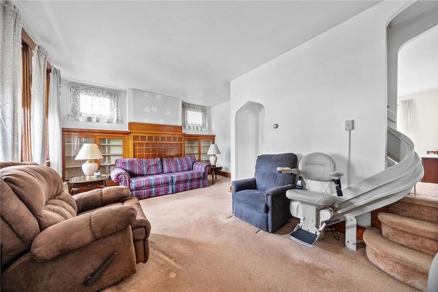 842 Lilac St, Greenfield, PA 15217