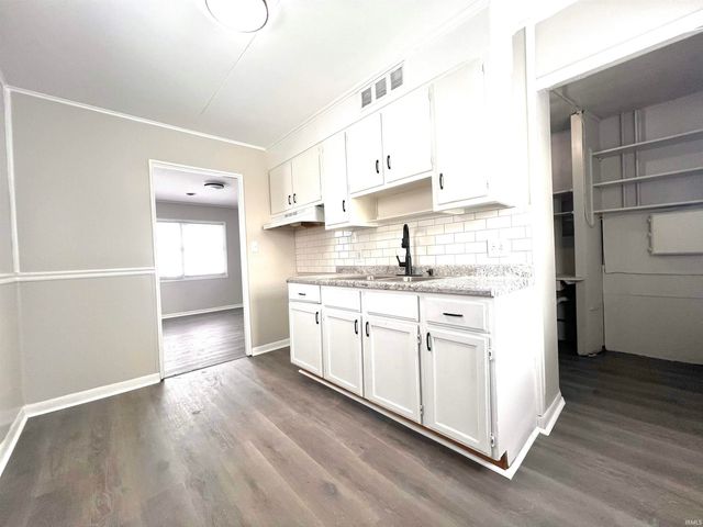 1933 W 4th Street, Fort Wayne, IN 46808