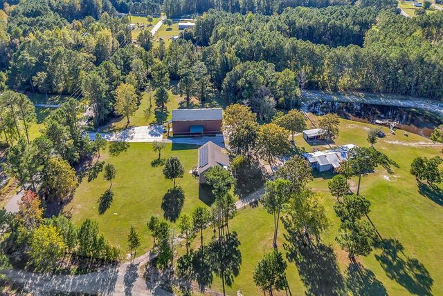 4013 Thomas Rd., Little River, SC 29566