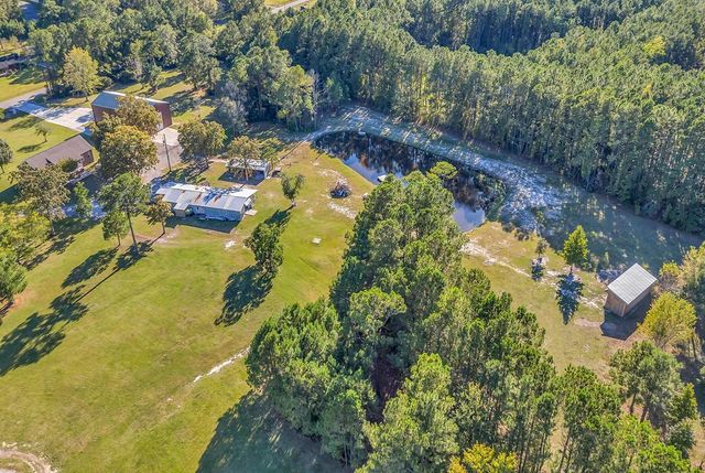 4013 Thomas Rd., Little River, SC 29566