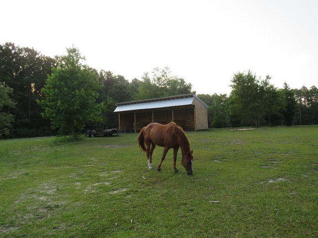 4013 Thomas Rd., Little River, SC 29566