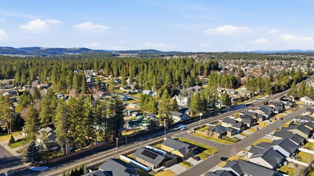 16721 N Dakota Ln, Colbert, WA 99005