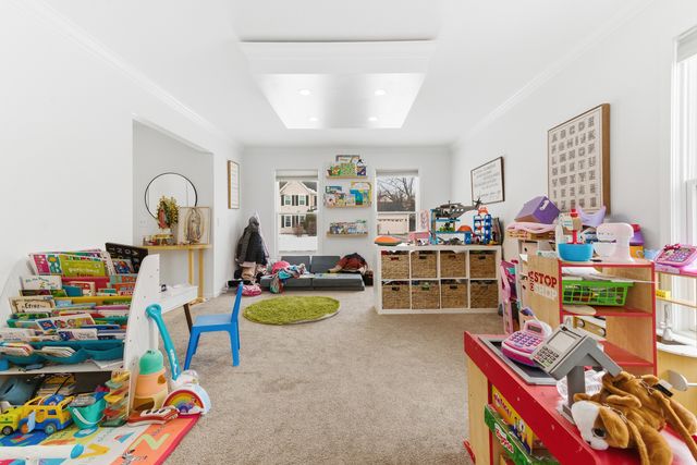 2001 Madison Avenue, Gurnee, IL 60031