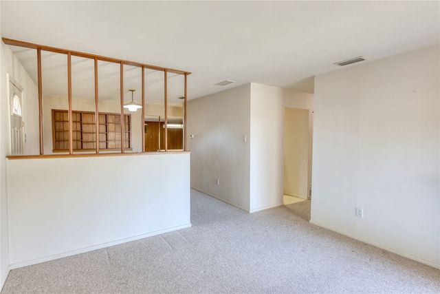 4649 Western Oaks Drive, Dallas, TX 75211