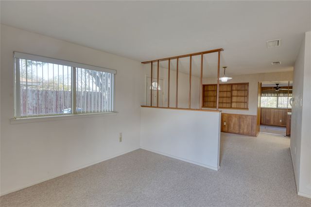 4649 Western Oaks Drive, Dallas, TX 75211