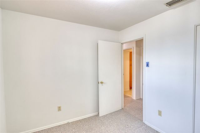 4649 Western Oaks Drive, Dallas, TX 75211