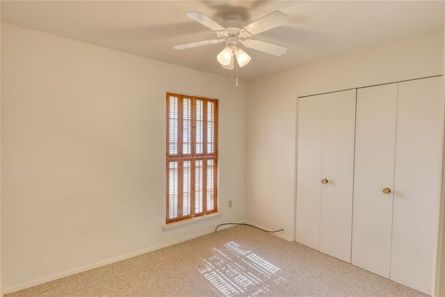 4649 Western Oaks Drive, Dallas, TX 75211