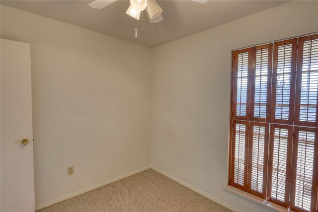 4649 Western Oaks Drive, Dallas, TX 75211