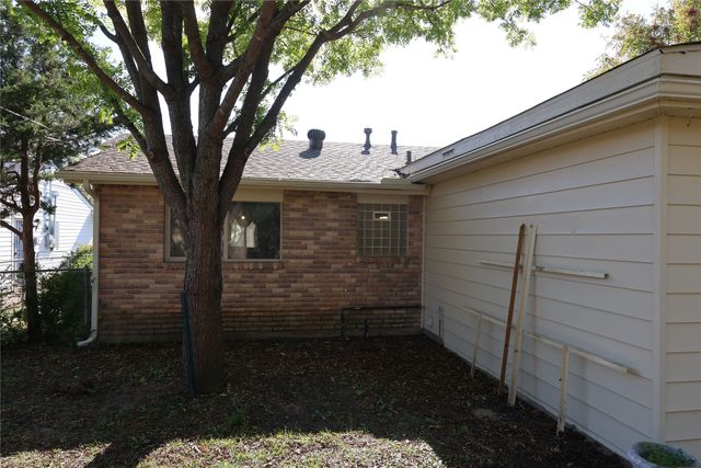 4649 Western Oaks Drive, Dallas, TX 75211