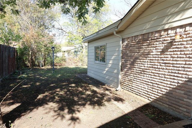 4649 Western Oaks Drive, Dallas, TX 75211