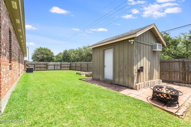 101 Pinnacle Drive, Youngsville, LA 70592