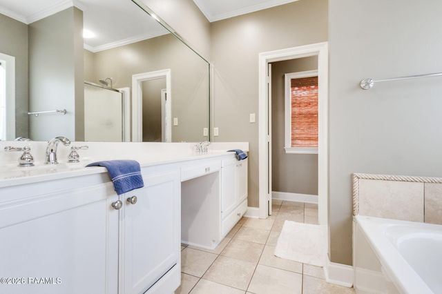 101 Pinnacle Drive, Youngsville, LA 70592