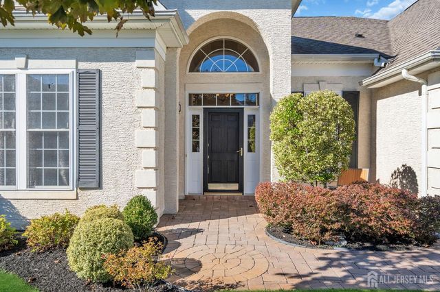 23 Kings Mill Road, Monroe, NJ 08831