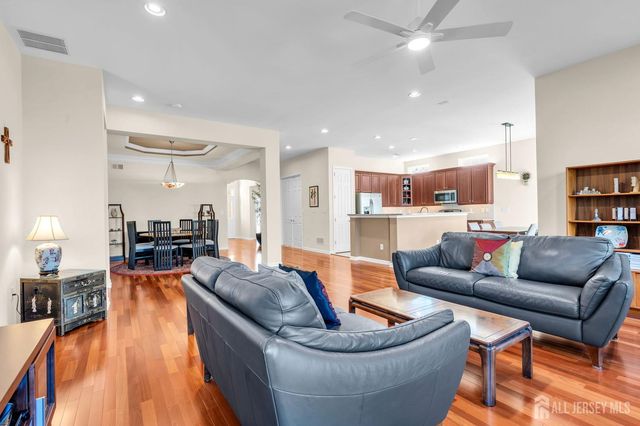 23 Kings Mill Road, Monroe, NJ 08831