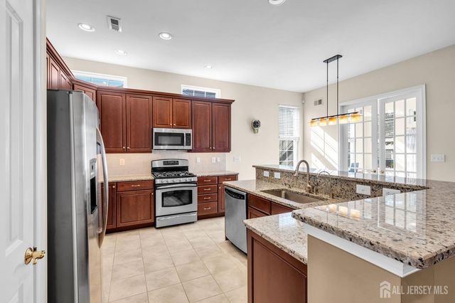 23 Kings Mill Road, Monroe, NJ 08831