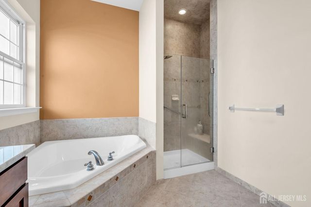 23 Kings Mill Road, Monroe, NJ 08831