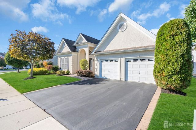 23 Kings Mill Road, Monroe, NJ 08831
