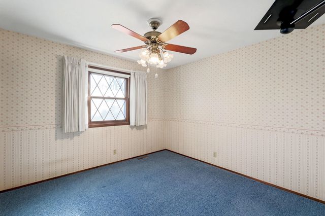 134 S Dexter Ave, Valley Center, KS 67147