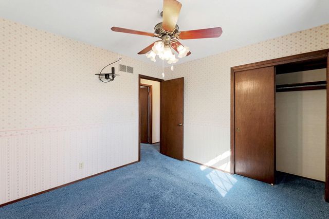 134 S Dexter Ave, Valley Center, KS 67147