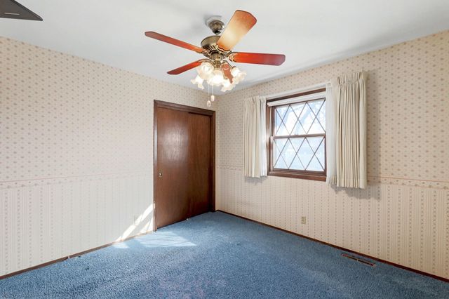 134 S Dexter Ave, Valley Center, KS 67147