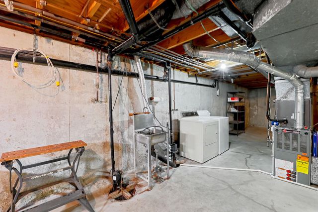 134 S Dexter Ave, Valley Center, KS 67147