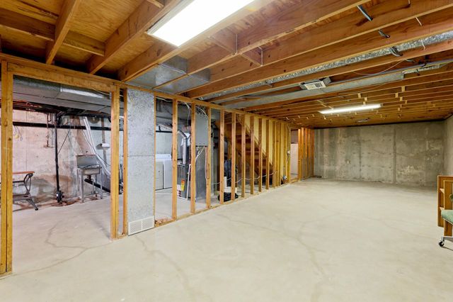 134 S Dexter Ave, Valley Center, KS 67147