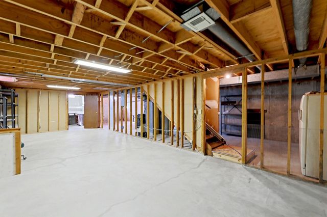 134 S Dexter Ave, Valley Center, KS 67147