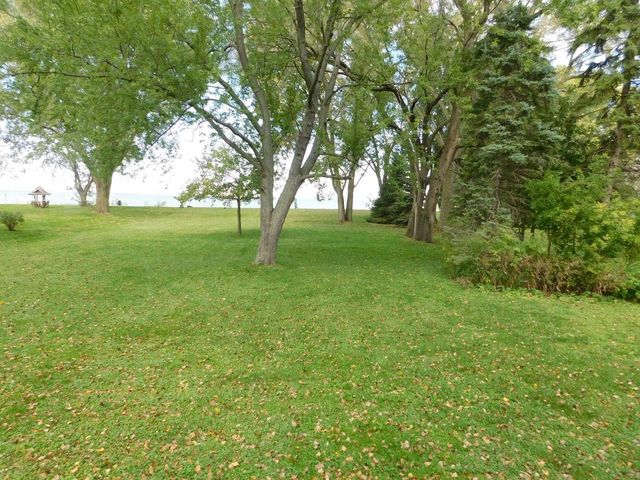 2829 EAST SHORE DRIVE, Green Bay, WI 54302