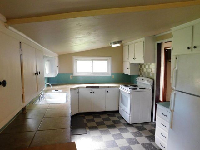 2829 EAST SHORE DRIVE, Green Bay, WI 54302
