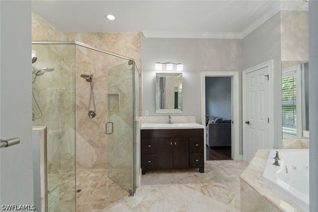 5420 Boxwood WAY, Naples, FL 34116
