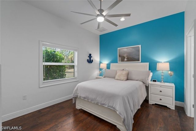 5420 Boxwood WAY, Naples, FL 34116