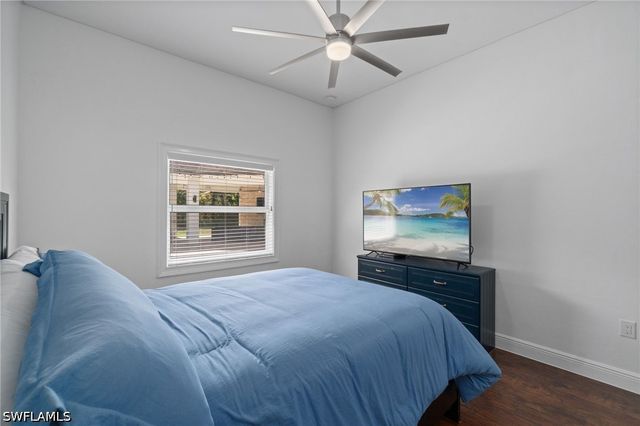 5420 Boxwood WAY, Naples, FL 34116