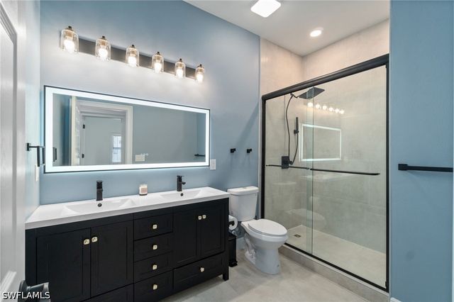 5420 Boxwood WAY, Naples, FL 34116