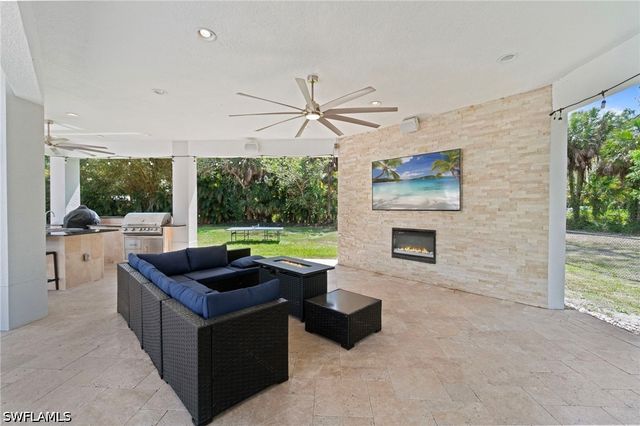 5420 Boxwood WAY, Naples, FL 34116
