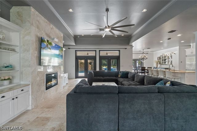5420 Boxwood WAY, Naples, FL 34116