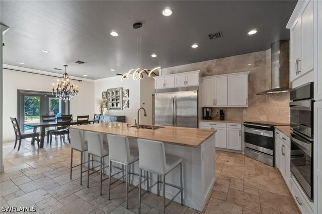 5420 Boxwood WAY, Naples, FL 34116
