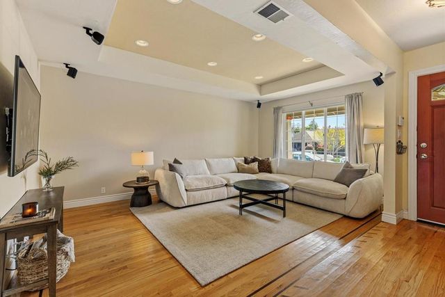 114 Seaborg Place, Santa Cruz, CA 95060