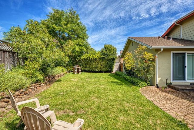114 Seaborg Place, Santa Cruz, CA 95060