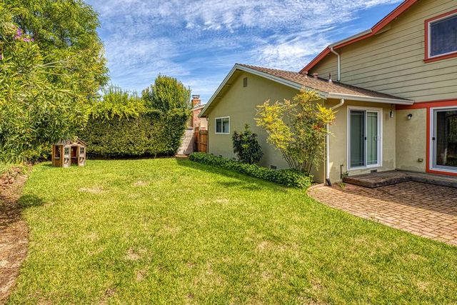 114 Seaborg Place, Santa Cruz, CA 95060