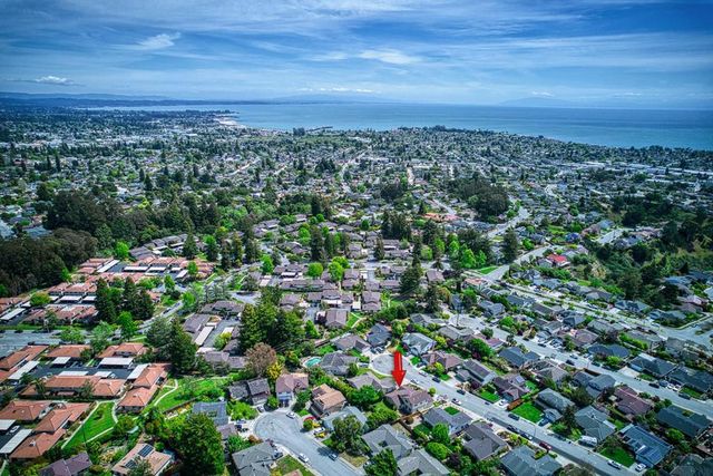 114 Seaborg Place, Santa Cruz, CA 95060