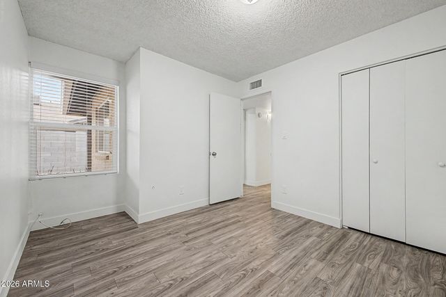 1327 S ALLEN Street, Mesa, AZ 85204