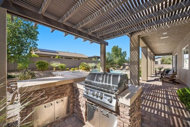 8717 Purple Wisteria Street, Las Vegas, NV 89131