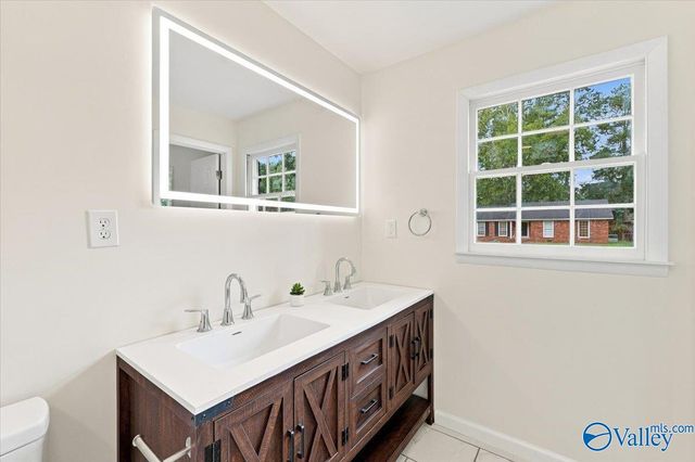 1306 Garth Avenue SW, Decatur, AL 35601