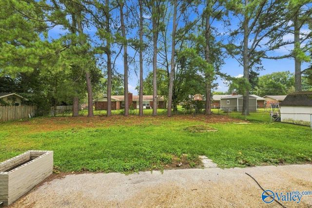 1306 Garth Avenue SW, Decatur, AL 35601