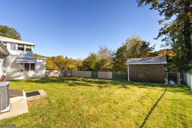 49 Lakeview Ave, Butler Boro, NJ 07405