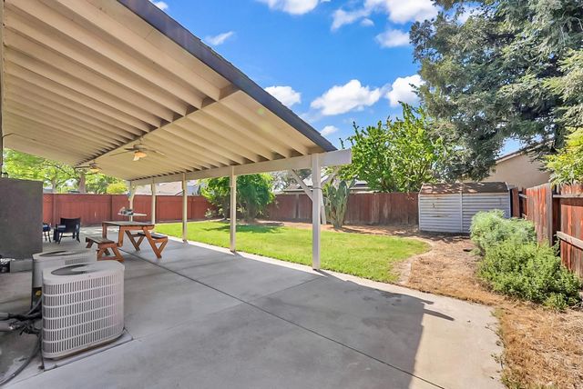 3437 Summer Dr, Modesto, CA 95355