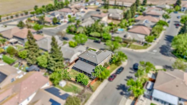 3437 Summer Dr, Modesto, CA 95355