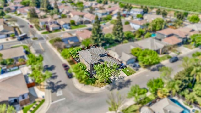 3437 Summer Dr, Modesto, CA 95355